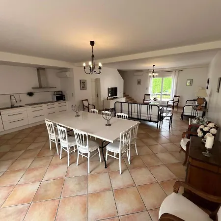 Сasa de vacaciones Les Maisons De Ronsac : Lieu Idéal Pour Vos Fêtes *
